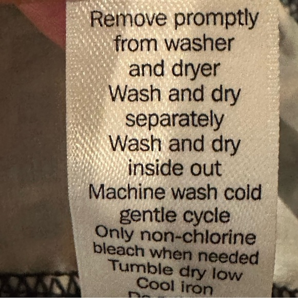 Athleta Ready Set Running Shorts Blue Tone Multi-Color Geo Design Size Small - Picture 11 of 13